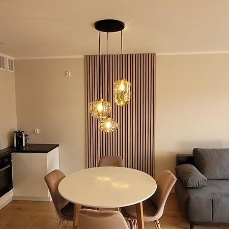 Sloneczny Apartament Z Ogrodkiem Гданск Екстериор снимка