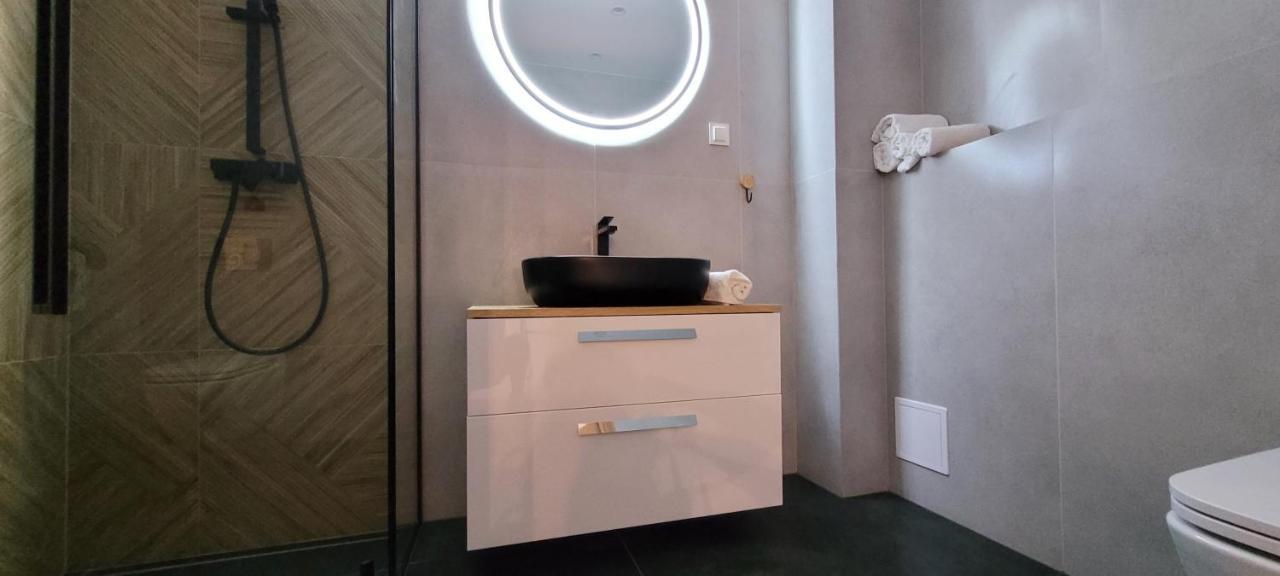 Sloneczny Apartament Z Ogrodkiem Гданск Екстериор снимка