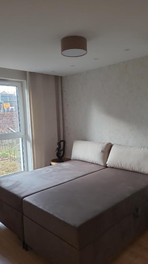 Sloneczny Apartament Z Ogrodkiem Гданск Екстериор снимка