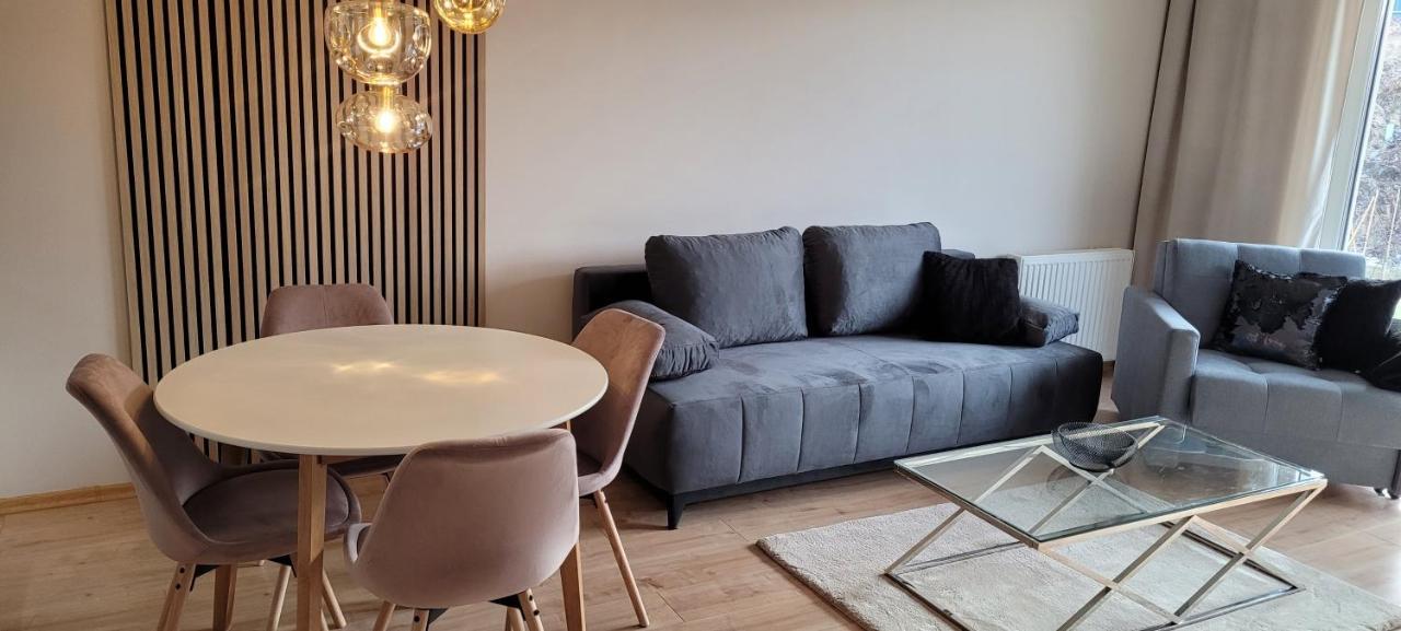 Sloneczny Apartament Z Ogrodkiem Гданск Екстериор снимка